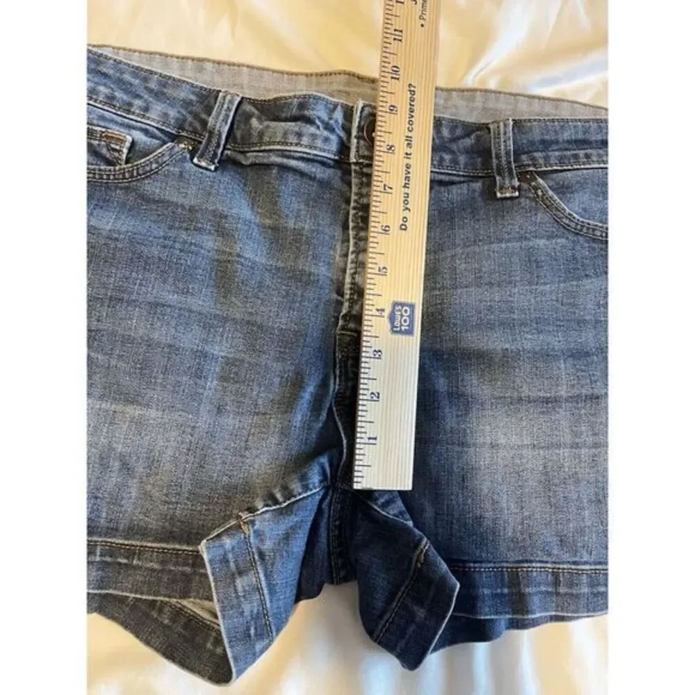 JCP Women's Denim Shorts Size 16 Walking Casual‎ 3 1/2